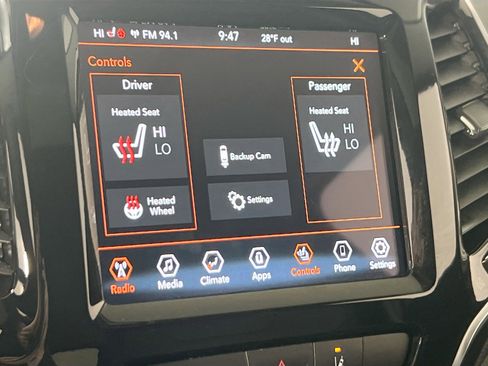 Used 2022 Jeep Cherokee Limited image 19