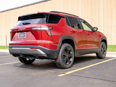 New 2026 Chevrolet Equinox LT w/ Midnight Edition FWD image 9