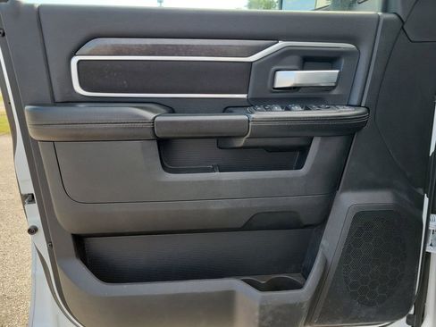 Used 2024 RAM 2500 Big Horn w/ Off Road Package image 17