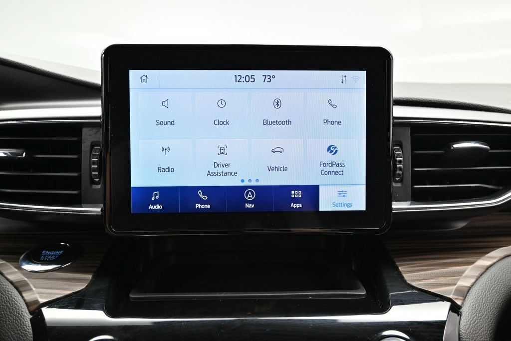 Used 2023 Ford Explorer Limited AWD/4WD image 29