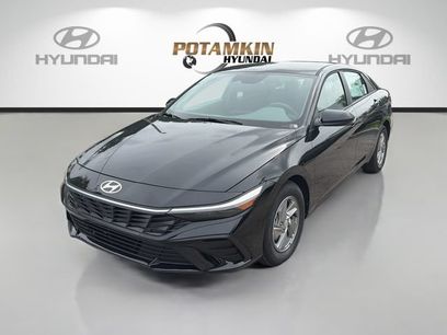 New 2026 Hyundai Elantra SE