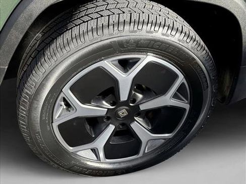 Used 2023 Rivian R1T Adventure image 10