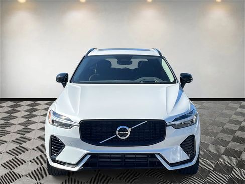 Used 2025 Volvo XC60 T8 Ultra w/ Protection Package Premier image 8