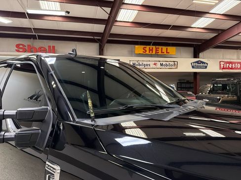 Used 2019 Ford F250 Platinum w/ Platinum Ultimate Package AWD/4WD image 46