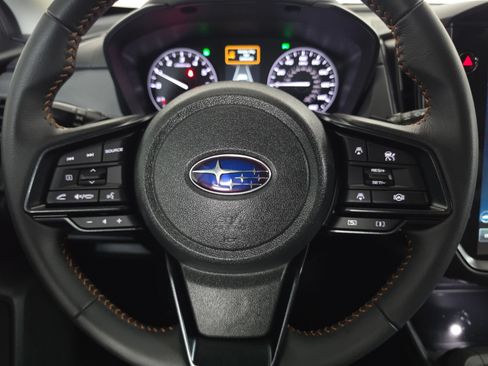 Certified 2025 Subaru Crosstrek 2.5i Limited w/ Popular Package #3A AWD/4WD image 32