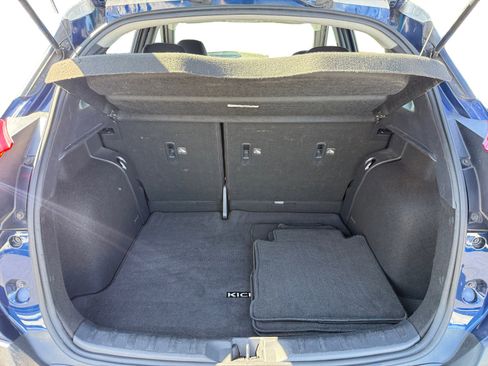Used 2019 Nissan Kicks SR FWD image 17