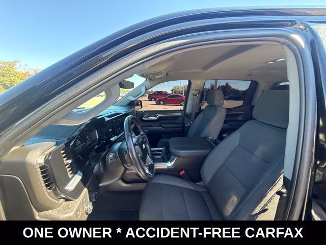 Used 2023 Chevrolet Silverado 1500 LT AWD/4WD image 18