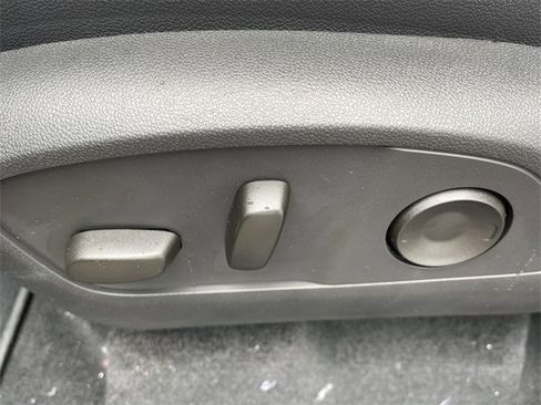 New 2026 Chevrolet Traverse LT w/ Driver Confidence Package image 12