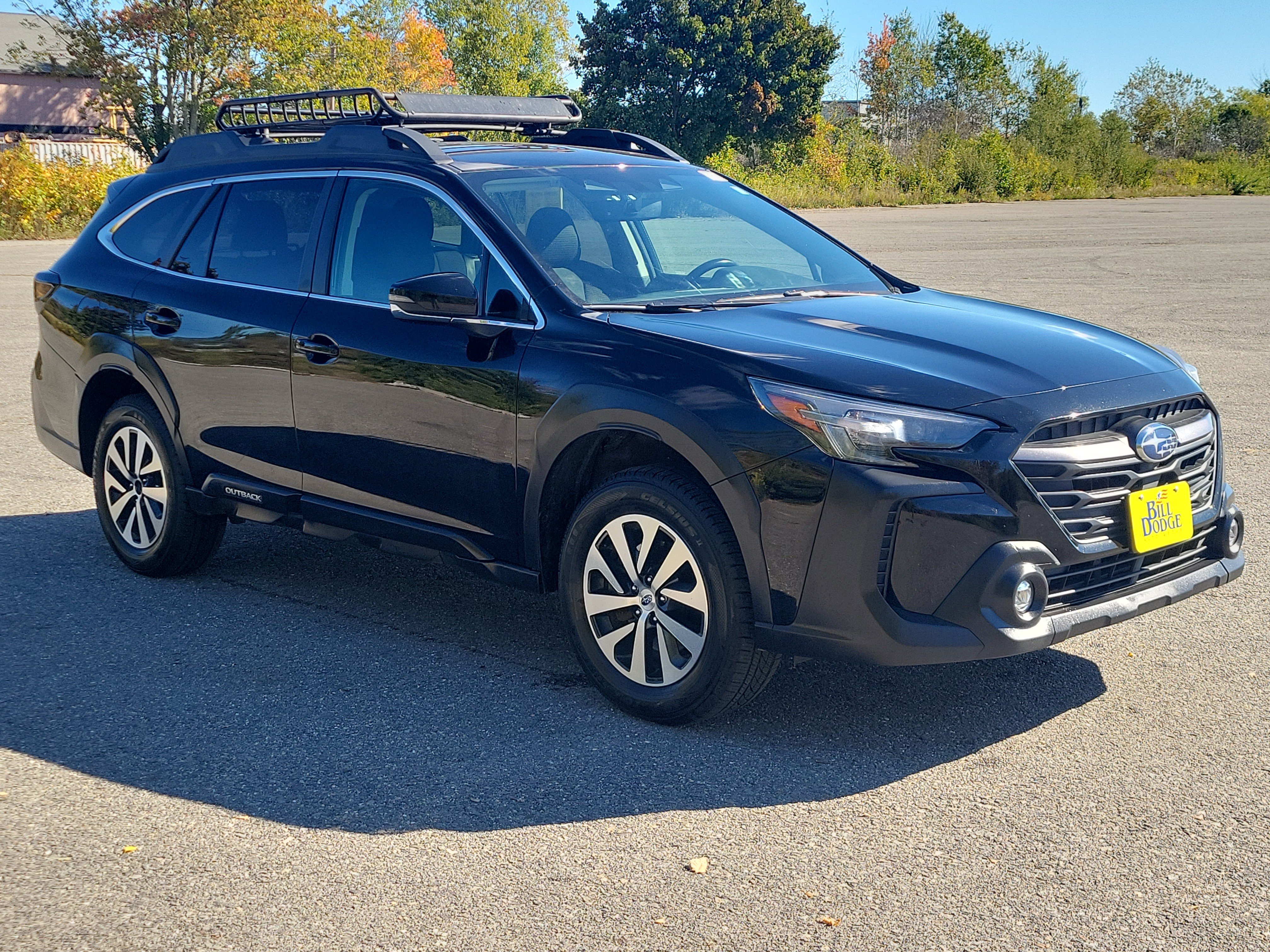 Used 2024 Subaru Outback Premium AWD/4WD image 3