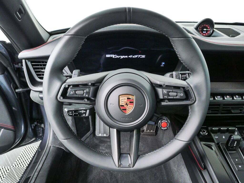 Certified 2026 Porsche 911 Targa 4 GTS AWD/4WD image 9