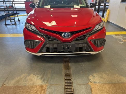 Used 2022 Toyota Camry XSE w/ Cold Weather Package image 13