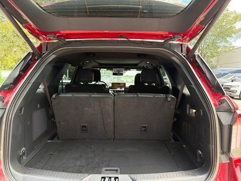 Certified 2025 Ford Explorer ST-Line w/ Premium Package AWD/4WD image 14