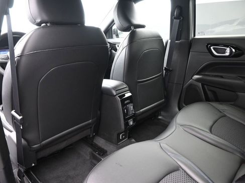 New 2026 Jeep Compass Latitude AWD/4WD image 16