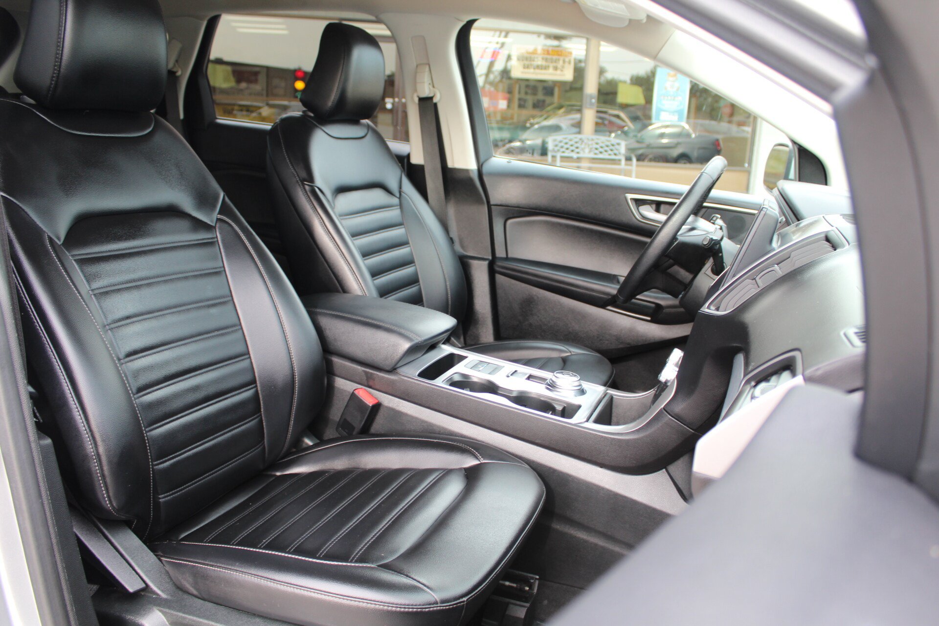 Used 2022 Ford Edge SEL AWD/4WD image 13