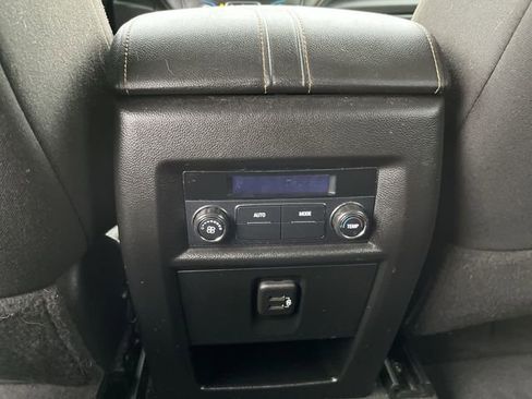 Used 2020 Chevrolet Traverse LT w/ LPO, Floor Liner Package image 24