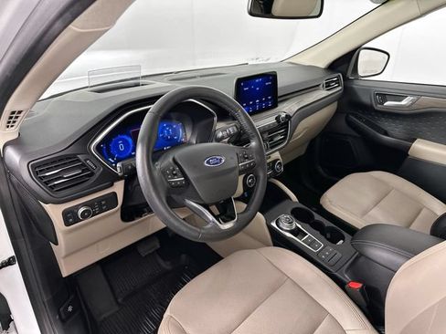 Used 2020 Ford Escape Titanium w/ Titanium Premium Package 2.0 AWD/4WD image 22