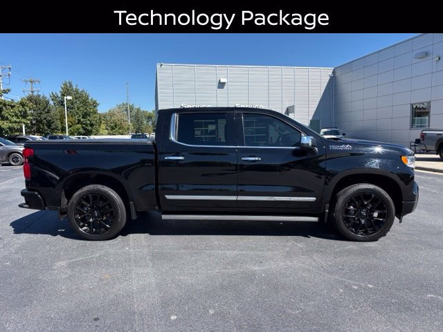 Used 2024 Chevrolet Silverado 1500 High Country AWD/4WD image 2