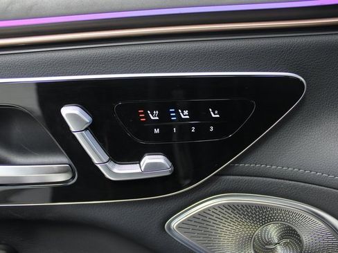 Used 2023 Mercedes-Benz EQS 450+ 4MATIC SUV image 21