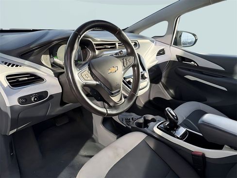 Used 2020 Chevrolet Bolt LT image 16