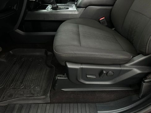 Used 2019 Ford F150 XLT w/ Equipment Group 302A Luxury image 12