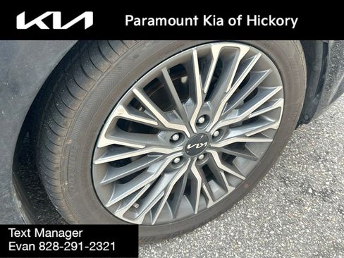 Used 2022 Kia Forte GT-Line w/ GT-Line Technology Package FWD image 11