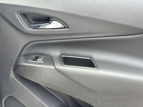 Used 2024 Chevrolet Equinox LT FWD image 18