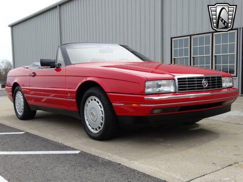 Used 1991 Cadillac Allante image 9