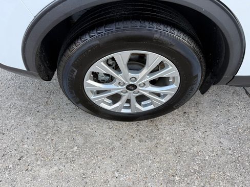 Used 2023 Ford Escape Active w/ Tech Pack #1 FWD image 11