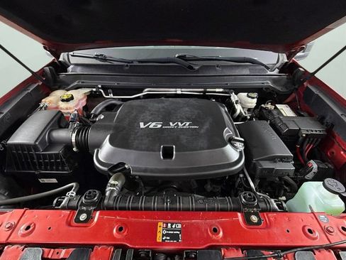 Used 2021 Chevrolet Colorado Z71 AWD/4WD image 37