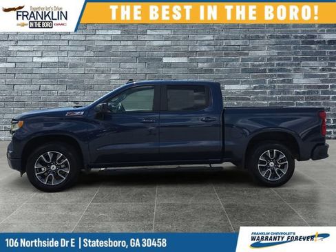 Used 2023 Chevrolet Silverado 1500 RST w/ Z71 Off-Road Package AWD/4WD image 2