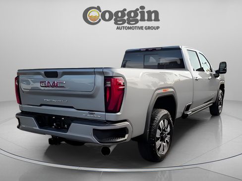 New 2026 GMC Sierra 3500 Denali w/ Denali Reserve Package image 11
