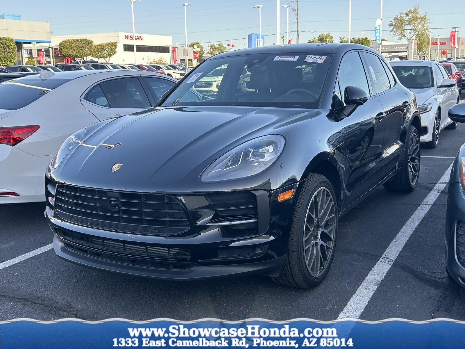 Used 2020 Porsche Macan AWD/4WD image 1