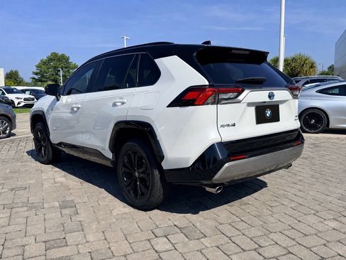 Used 2023 Toyota RAV4 XSE AWD/4WD image 10