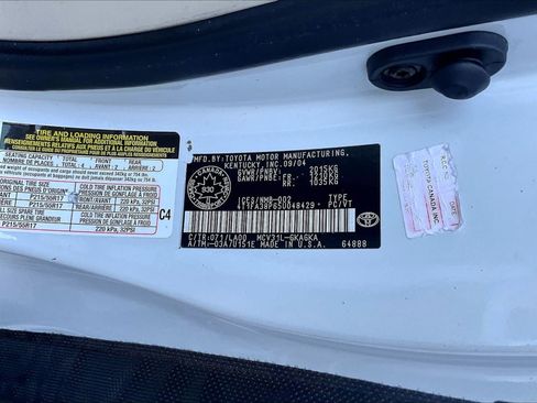 Used 2005 Toyota Solara SLE FWD image 18