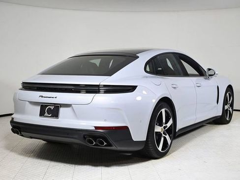 Certified 2024 Porsche Panamera 4 image 7