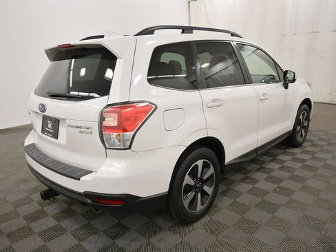Used 2017 Subaru Forester 2.5i Limited image 8