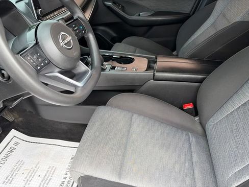 Used 2023 Nissan Rogue SV FWD image 9