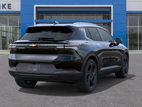 New 2026 Chevrolet Equinox EV LT image 4