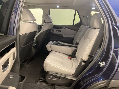 Certified 2025 Honda Pilot Touring image 22