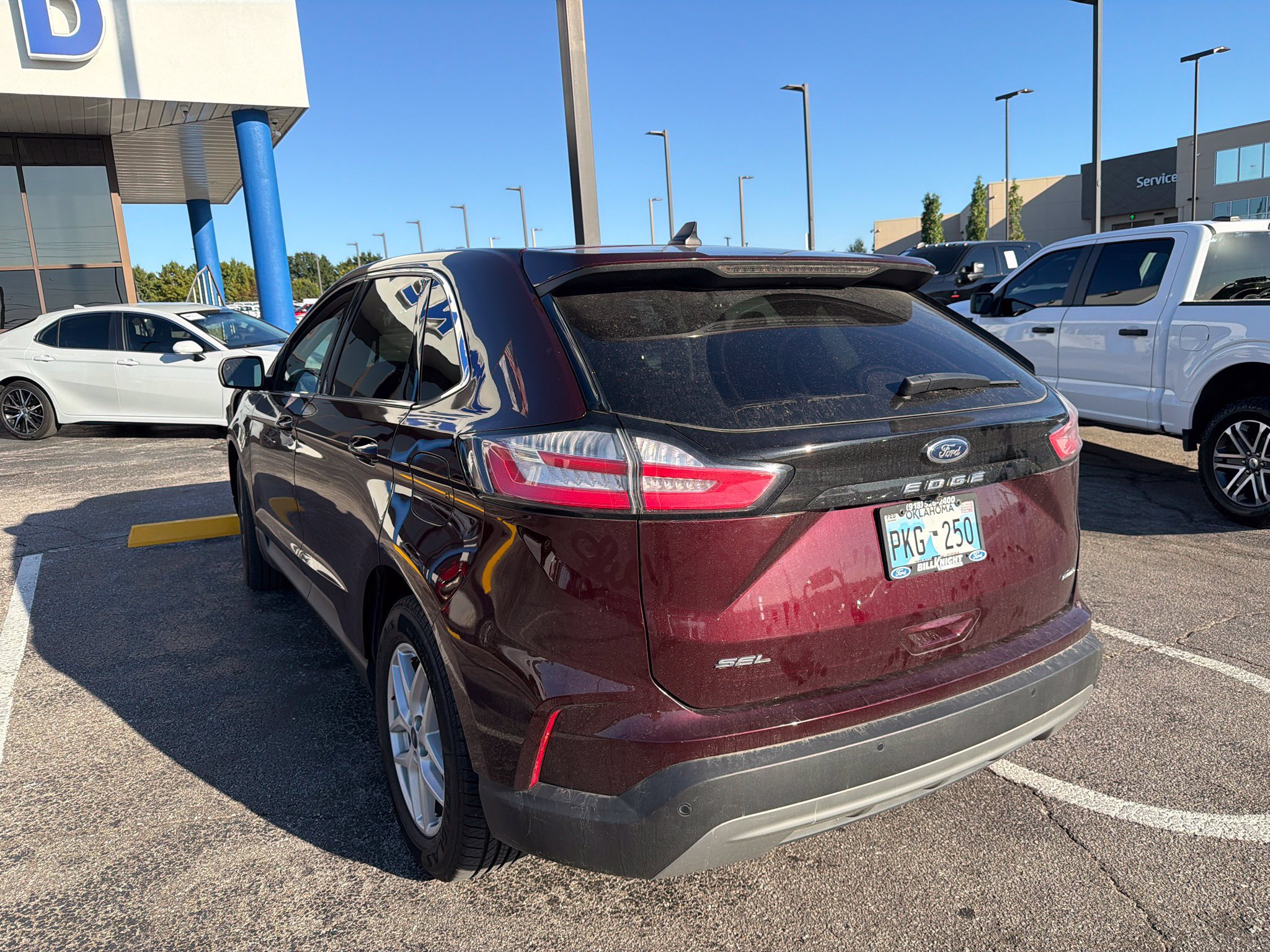 Used 2021 Ford Edge SEL AWD/4WD image 8