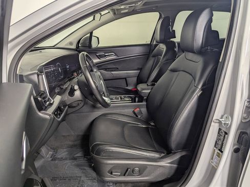 Used 2023 Kia Sportage SX image 12