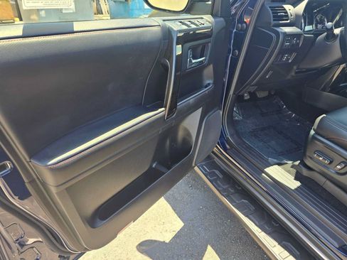 Used 2024 Toyota 4Runner TRD Off-Road Premium w/ Moonroof Package AWD/4WD image 21
