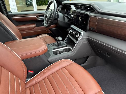 Used 2024 GMC Sierra 1500 Denali Ultimate image 15