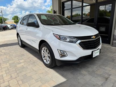 Used 2020 Chevrolet Equinox LS w/ LS Convenience Package