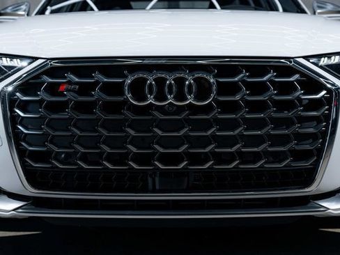 Used 2023 Audi S8 4.0 TFSI image 30