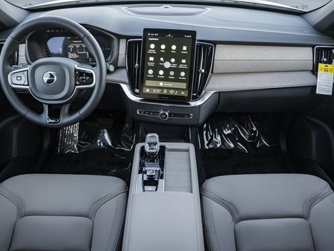 New 2026 Volvo XC90 T8 Plus image 19