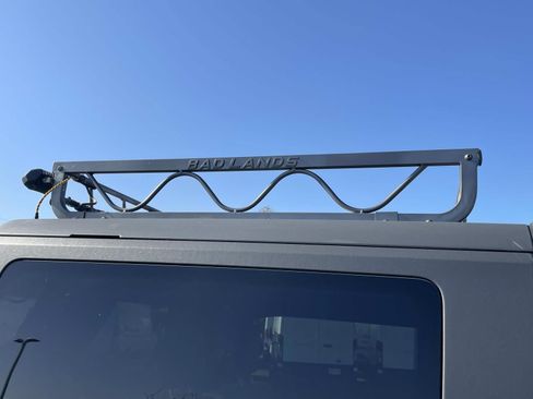 Used 2021 Ford Bronco Badlands image 8