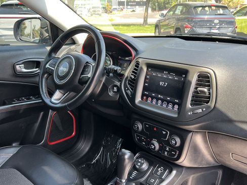 Used 2019 Jeep Compass Trailhawk AWD/4WD image 20