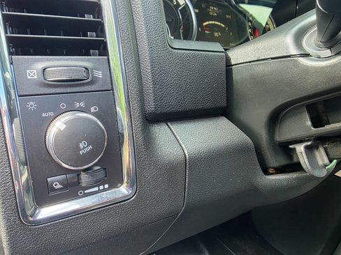 Used 2018 RAM 3500 Laramie image 16