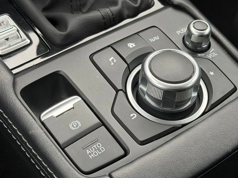 Used 2019 MAZDA CX-3 Touring image 17